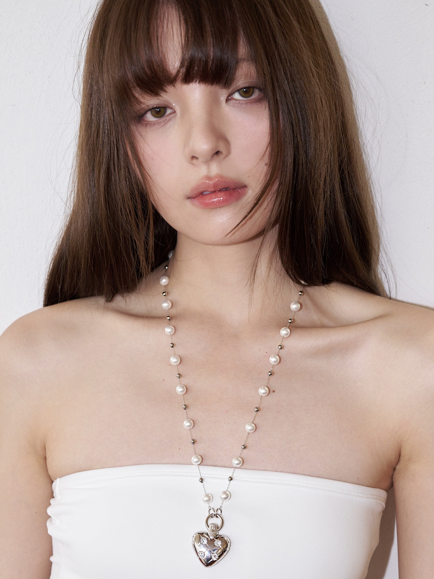 Diamond-Grid Series Heart 3D Pendant Long Pearl Necklace