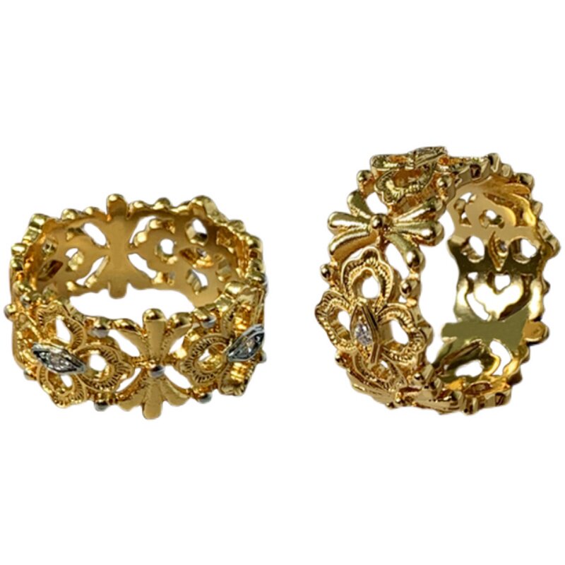 Vintage Palace Clover Ring Textured Gold Hollow Design