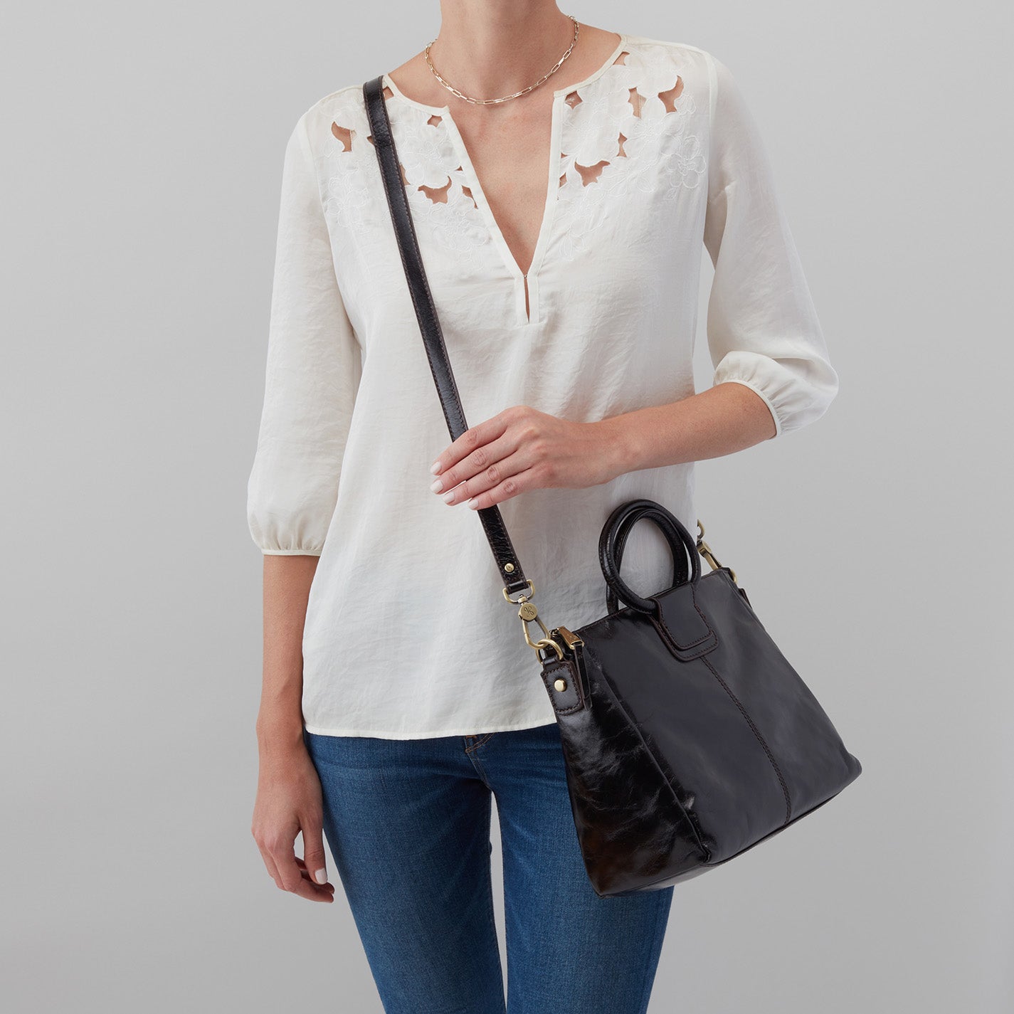 Women's Medium Satchel In Polished Leather - Black