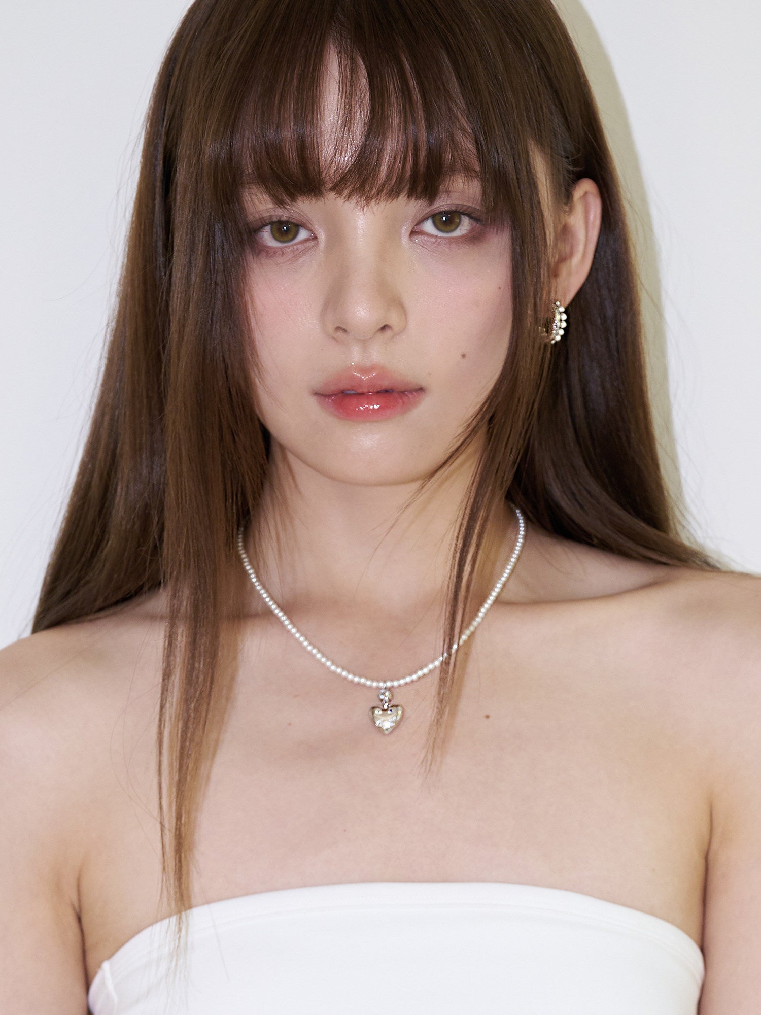 Diamond-Grid Series 3D Heart Pendant Rice Pearl Casual Choker Necklace