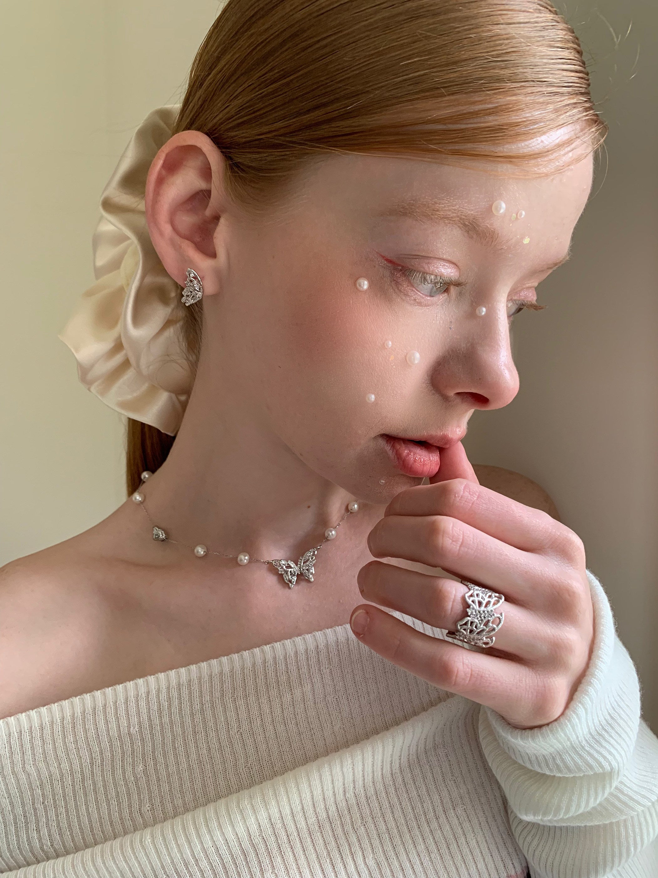 Silver Wing Series Lace Butterfly Pearl Starry Choker Necklace