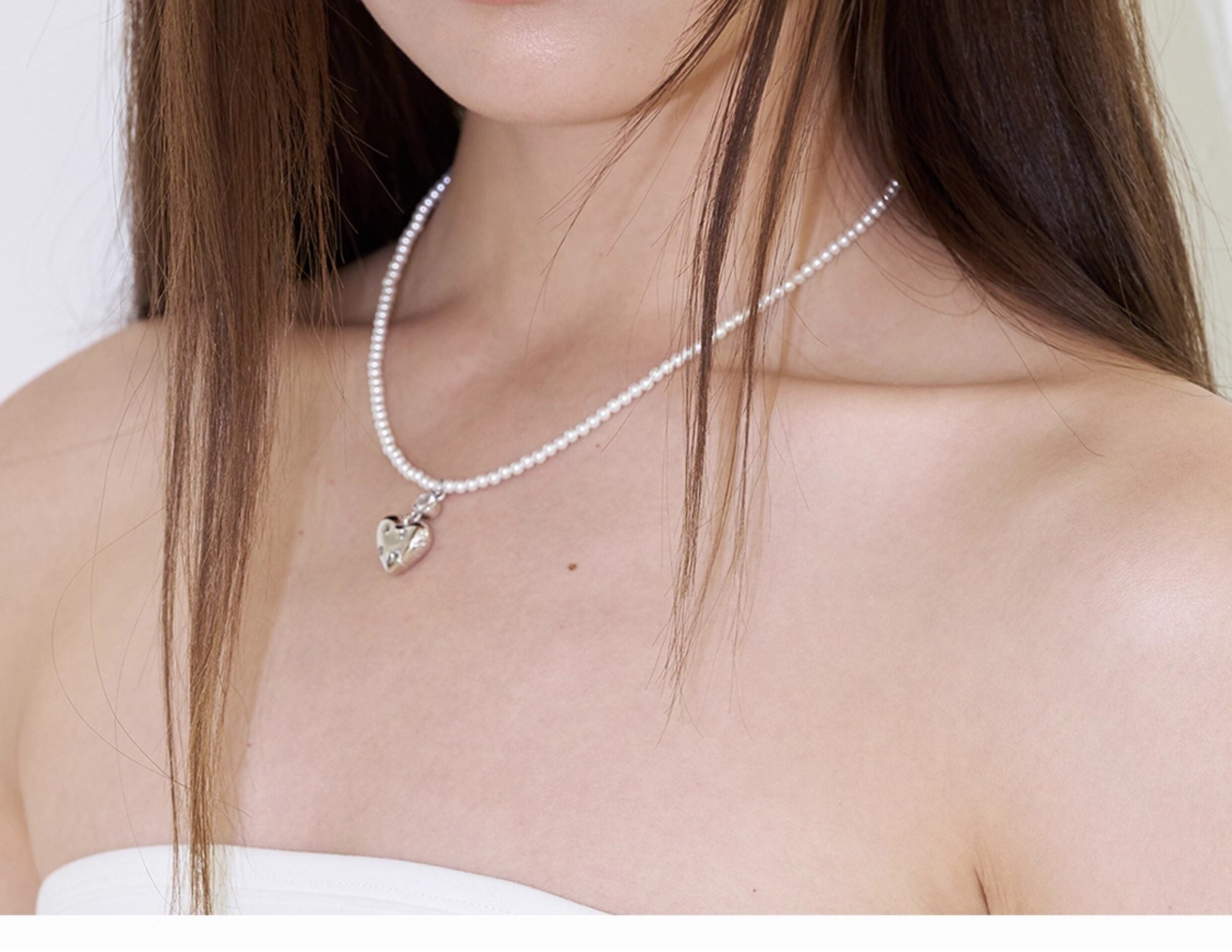Diamond-Grid Series 3D Heart Pendant Rice Pearl Casual Choker Necklace