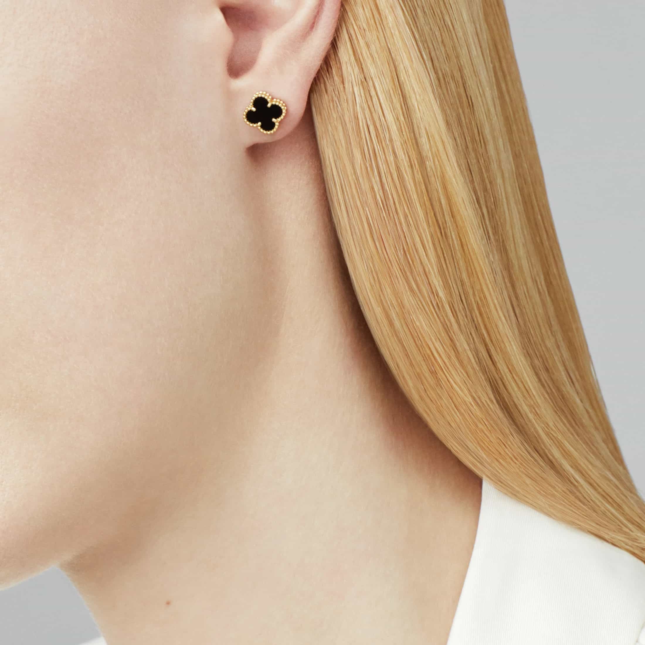 Wanderlust Studio Clover Leaf Earstuds,925 Silver, 18k Yellow Gold Plated