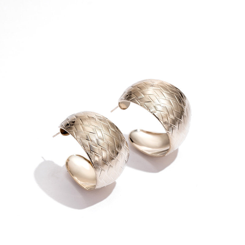 French Brushed Metal Earrings – Elegant Lightweight Luxury Design